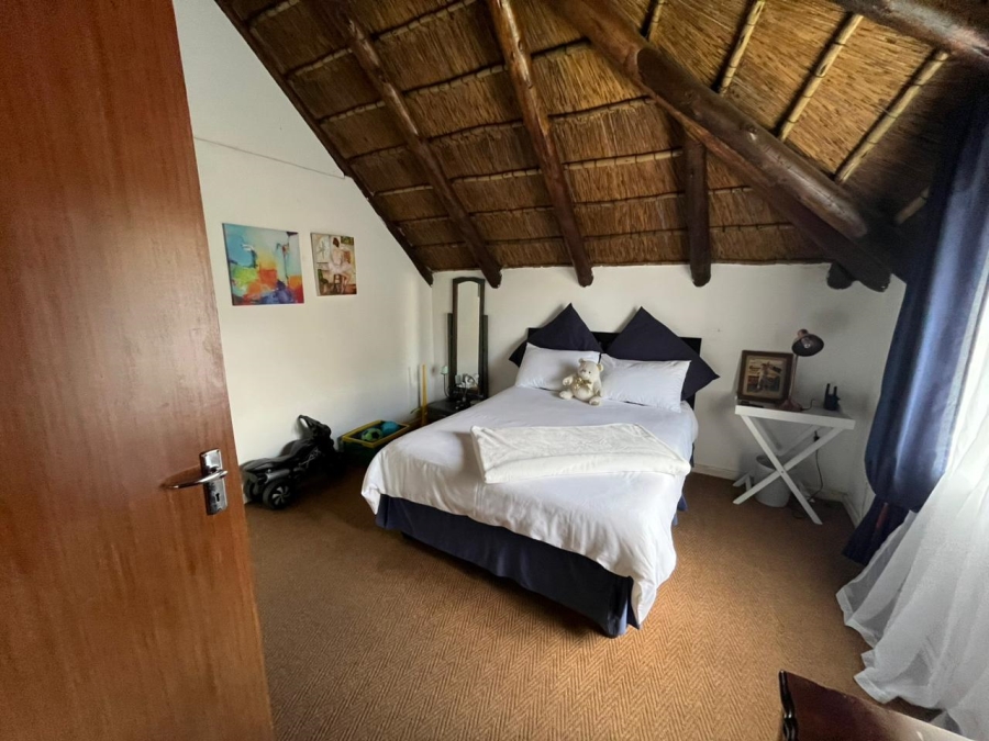 3 Bedroom Property for Sale in Cove Rock Eastern Cape